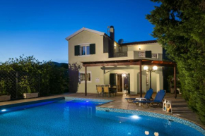 Гостиница Thalia Villas  Livathou